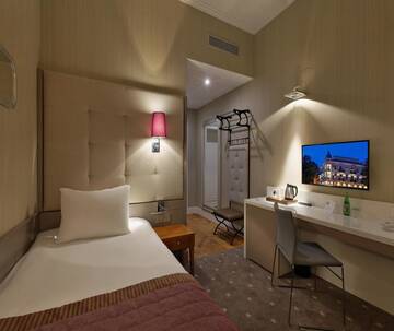Фото номера Одноместный номер Делюкс Отель Bristol Art &amp; Medical SPA г. Буско-Здруй 3